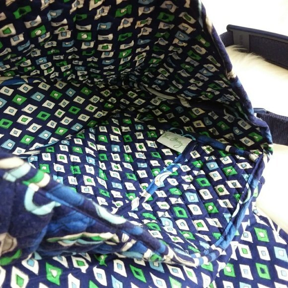 Vera Bradley Blue Print Messenger Bag Flap Close Shoulder Strap - Picture 7 of 9
